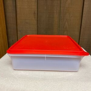 Tupperware Stacking Square Container 8 1/2” X 8 1/2” Red Lid 5352B-2